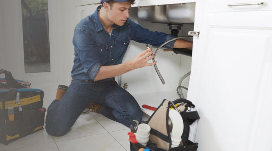 Emergency Leak Repair in Arlington, MA